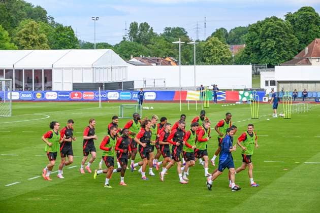 Belgium Media Activities UEFA EURO, EM, Europameisterschaft,Fussball 2024 12 06 2024 FREIBERG AM NECKA, GERMANY - JUNE 12 : Illustration picture of Red Devils warming up during a training session of the Belgian Red Devils at the UEFA Euro 2024 European Football Championship tournament on June 12, 2024 in Freiberg am Necka, Germany, 12 06 2024 Freiberg am Necka Germany  Copyright: xVincentxKalutx