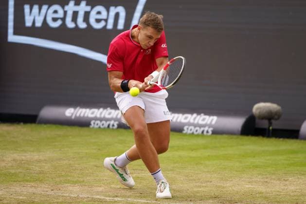BOSS Open ATP 250 2024 Stuttgart, 12 06 2024 Hamad Medjedovic SRB, Serbia BOSS Open 2024, ATP 250, TC Weissenhof grounds on 12 06 2024, Stuttgart Copyright: xBEAUTIFULxSPORTSx Pajonkx