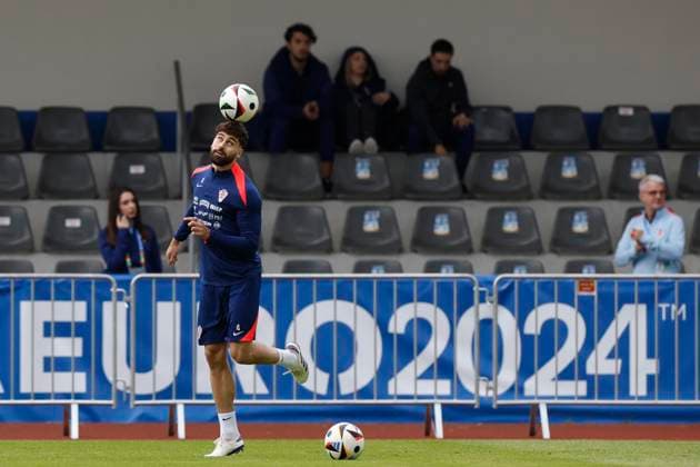 Croatian national football team defender Joöko Gvardiol during a training in the city of Neurupinn, their venue for Euro 2024, Germany, 12 June 2024. TRAINING OF THE CROATIA national team, Nationalteam !ACHTUNG: NUR REDAKTIONELLE NUTZUNG!  Copyright: xAlbertoxEstévezx GRAF9507 20240612-55013851709_1_20240612