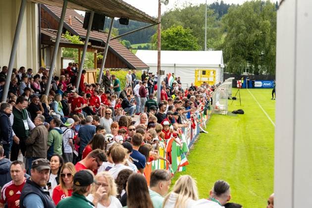 Full stands at public training GER, Public training Hungarian national team, Football, Euro, UEFA, 12 06 2024, GER, Public training Hungarian national team, Football, Euro, UEFA, 12 06 2024 Weiler im Allgaeu Copyright: xEibner-Pressefoto FlorianxWolfx EP_FWF