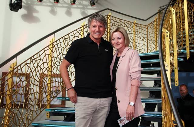 12 06 2024, Germany, Leonberg, Soccer Bundesliga, VfB in Team, movie premiere Traumpalast Leonberg, 6 pm red carpet, 7 30 talk, then movie, Peter Reichert with wife