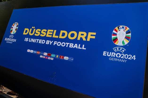Sport, Football, UEFA EURO 2024 Host City Düsseldorf before the start of the European Championship 2024 12 06 2024, Düsseldorf lettering Düsseldorf is United by Football and the logos of the European Championship on Heinrich Heine Allee in Düsseldorf Düsseldorf North Rhine-Westphalia Germany