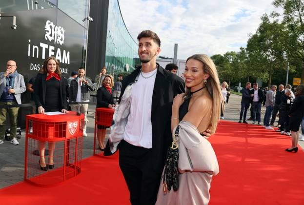 12 06 24 VfB Stuttgart premiere event documentary VfBinTeam as cinema film Germany, Leonberg, 12 06 2024, Football, Bundesliga, VfB Stuttgart, Premiere event documentary VfBinTeam as cinema film in the Traumpalast cinema Leonberg Atakan Karazor with girlfriend Lisa Marie