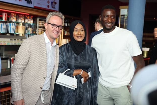 12 06 24 VfB Stuttgart premiere event documentary VfBinTeam as cinema film Germany, Leonberg, 12 06 2024, Football, Bundesliga, VfB Stuttgart, premiere event documentary VfBinTeam as cinema film in the Traumpalast cinema Leonberg f l Alexander Wehrle, Serhou Guirassy with wife Assah