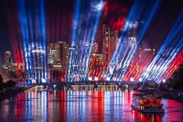 European Football Championship 2024 light show in Frankfurt am Main A spectacular light show at the Flößerbrücke bridge in Frankfurt am Main puts spectators in the mood for the start of the European Football Championship 2024, which will take place from June 14 to July 14, 2024 Frankfurt am Main Hesse Germany 2024-06-12_ffm_fussball-em2024_lightshow_04_20240613
