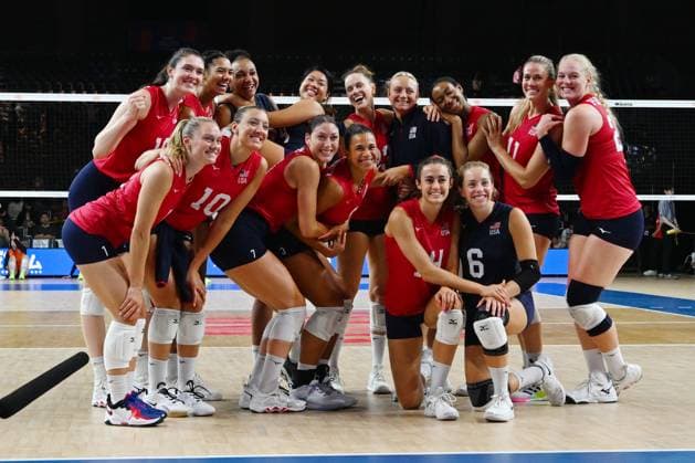 USA Women s team group, Mannschaftsbild, Totale (USA), JUNE 13, 2024 - Volleyball : FIVB Volleyball Nations League 2024 Women s Preliminary Round between Netherlands 0-3 USA at West Japan General Exhibition Center, Fukuoka, Japan. Noxthirdxpartyxsales  (256241393_20240613)