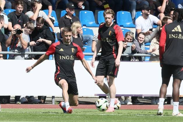 Belgium s Timothy Castagne and Belgium s Kevin De Bruyne pictured during a training session of Belgian national soccer team Red Devils, Thursday 13 June 2024 at their base camp in Ludwigsburg, Germany, in preparation of the UEFA EURO, EM, Europameisterschaft,Fussball 2024 European Soccer Championships. The Red Devils play in Group F at the Euro 2024 European Championships in Germany. BRUNOxFAHY  x94461756_20240613x