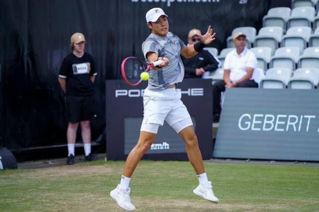 BOSS Open ATP 250 2024 Stuttgart, 13 06 2024 Brandon Nakashima USA, United States of America BOSS Open 2024, ATP 250, TC Weissenhof grounds on 13 06 2024, Stuttgart Copyright: xBEAUTIFULxSPORTSx Pajonkx