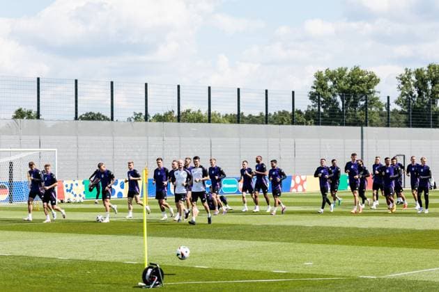 UEFA EURO 2024 Final training Germany MD 1 13 06 2024 Warm-up at the start of training UEFA EURO 2024 Germany Final training MD 1 HerzoBase, Herzogenaurach on 13 06 2024 Copyright: xBEAUTIFULxSPORTS Wunderlx