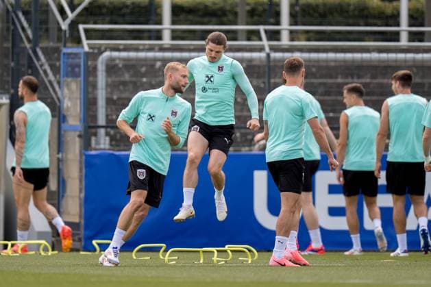 EURO 2024, Nationalteam Österreich, Training SOCCER - UEFA EURO, EM, Europameisterschaft,Fussball 2024 BERLIN,GERMANY,13.JUN.24 - SOCCER -UEFA EURO 2024, OEFB, Oesterreichischer Fussball-Bund, training. Image shows Konrad Laimer and Marcel Sabitzer (AUT). GEPAxpictures xJohannesxFriedl