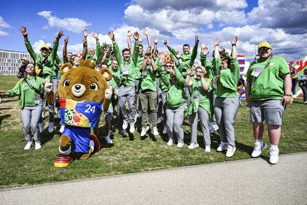 Unveiling bears in colors of the 24 participating European Championship nations FOR EDITORIAL PURPOSES ONLY EDITORIAL USE ONLY p Unveiling bears in colors of the 24 participating European Championship nations with Senator of the Interior Iris Spranger SPD , photographed on 13 06 2024 in Berlin Germany Berlin Berlin Berlin Copyright MaurizioxGambarini Copyright: MaurizioxGambarini doc7vupwu9bp76pvk88gjs ,EDITORIAL USE ONLY Copyright: MaurizioxGambarini