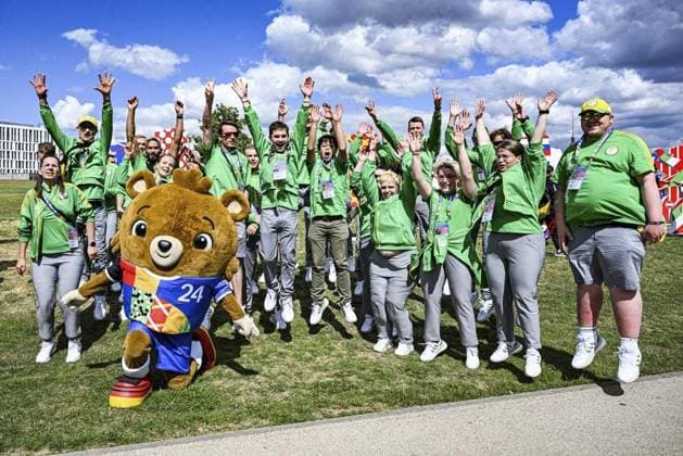 Unveiling bears in colors of the 24 participating European Championship nations FOR EDITORIAL PURPOSES ONLY EDITORIAL USE ONLY p Unveiling bears in colors of the 24 participating European Championship nations with Senator of the Interior Iris Spranger SPD , photographed on 13 06 2024 in Berlin Germany Berlin Berlin Berlin Copyright MaurizioxGambarini Copyright: MaurizioxGambarini doc7vupwwc8jd27mxwv7cj ,EDITORIAL USE ONLY Copyright: MaurizioxGambarini