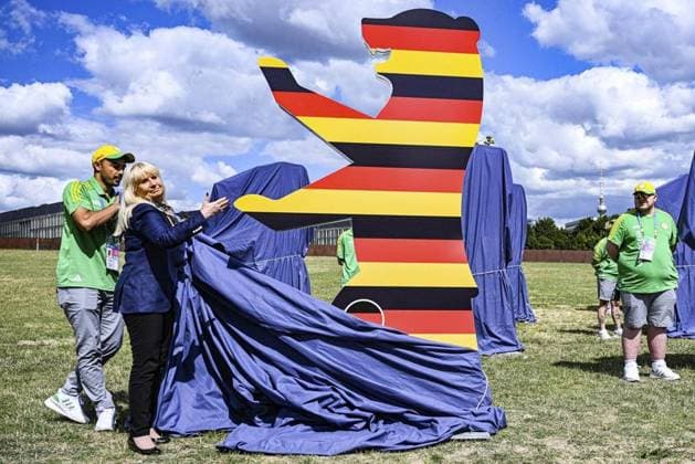 EURO 2024, Iris Spranger unveils 24 EURO Bears in Berlin