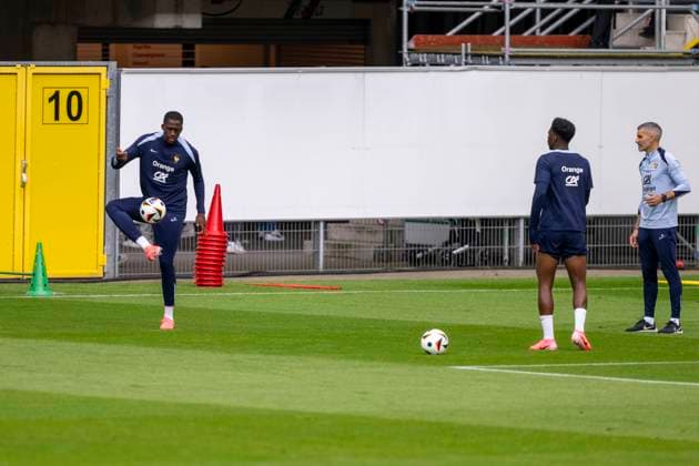Football France national team, public training on 13 06 2024 in Paderborn before the start of Euro 2024 in Germany Ibrahima Konate l and Aurelien Tchouameni complete an individual training session Important note According to FIFA or UEFA regulations, it is prohibited to use or have used photographs taken in the stadium and or of the match in the form of sequential images and or video-like photo series Photo Kirchner Media DI Copyright: xKirchner-Media DIx