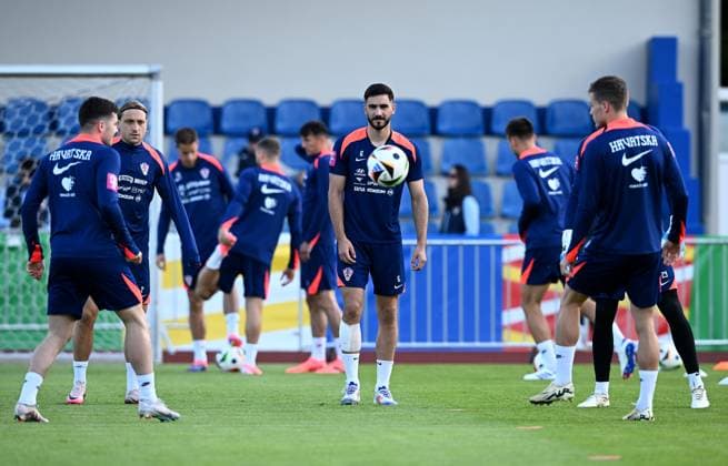 PXL_CRO football training Croatian national football team during their training session in Neuruppin, Germany on 13. June 2024. MarkoxLukunic PIXSELL