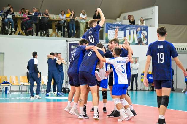 VOLLEYBALL - CEV Silver League RIED,AUSTRIA,13.JUN.24 - VOLLEYBALL - CEV European Silver League, men, OEVV international match, Länderspiel, Nationalmannschaft Austria vs Israel. Image shows the rejoicing of team ISR.  GEPAxpictures xChristianxMoser