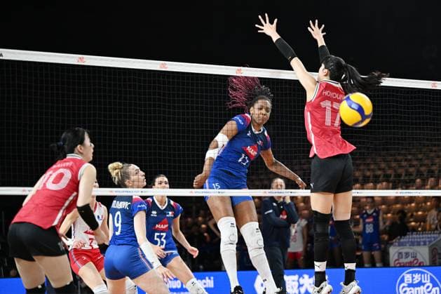 Amandha Sylves (FRA), JUNE 13, 2024 - Volleyball : FIVB Volleyball Nations League 2024 Women s Preliminary Round between France 2-3 South Korea at West Japan General Exhibition Center, Fukuoka, Japan. Noxthirdxpartyxsales  (256324100)
