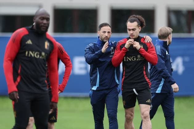 Belgium s head coach Domenico Tedesco and Belgium s Arthur Theate pictured during a training session of Belgian national soccer team Red Devils, Friday 14 June 2024 at their base camp in Freiberg am Neckar, Germany, in preparation of the UEFA EURO, EM, Europameisterschaft,Fussball 2024 European Soccer Championships. The Red Devils play in Group F at the Euro 2024 European Championships in Germany. BRUNOxFAHY  x94516543x