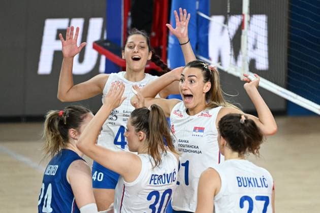 Serbia Women s team group, Mannschaftsbild, Totale (SRB), Vanja Ivanovic (SRB), Ana Malesevic (SRB), JUNE 14, 2024 - Volleyball : FIVB Volleyball Nations League 2024 Women s Preliminary Round between Serbia 1-3 France at West Japan General Exhibition Center, Fukuoka, Japan. Noxthirdxpartyxsales  (256349929)