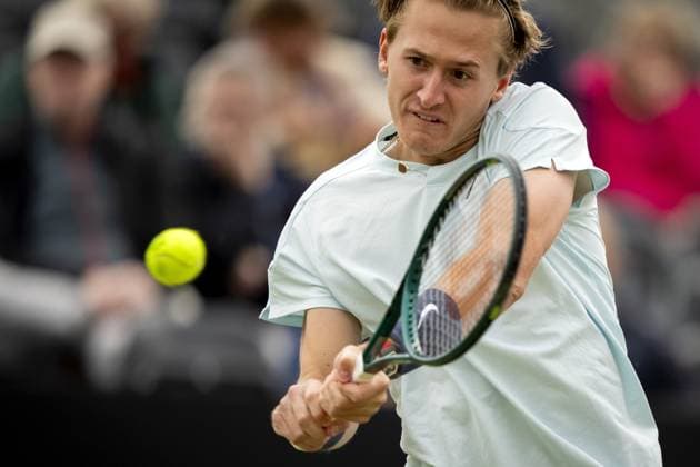 ROSMALEN - Sebastian Korda (USA) in action against Tommy Paul (USA) on the seventh day of the Libema Open tennis tournament in Rosmalen. ANP SANDER KONING xVIxANPxSportx xxANPxIVx 501052855 originalFilename: 501052855.jpg