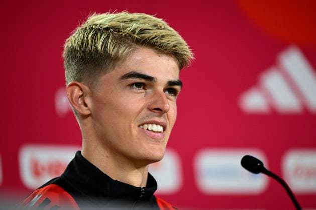 Belgium Media Activities UEFA EURO, EM, Europameisterschaft,Fussball 2024 14 06 2024 FREIBERG AM NECKA, GERMANY - JUNE 14 : De Ketelaere Charles midfielder of Belgium talking to the press during a press conference, PK, Pressekonferenz of the Belgian Red Devils at the UEFA Euro 2024 European Football Championship tournament on June 14, 2024 in Freiberg am Necka, Germany, 14 06 2024 Freiberg am Necka Germany  Copyright: xPeterxDexVoechtx