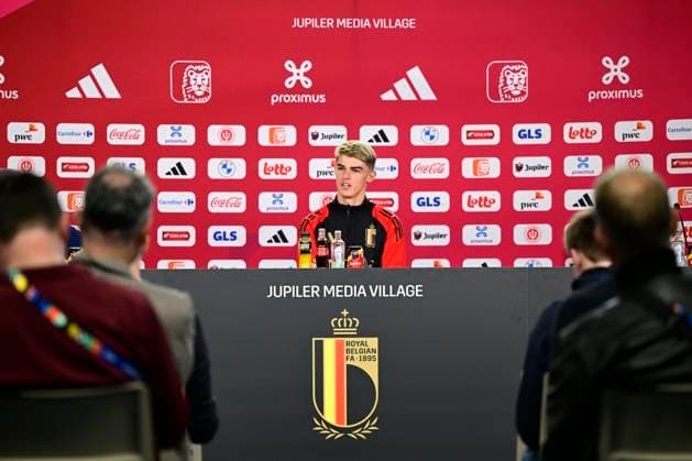Belgium Media Activities UEFA EURO, EM, Europameisterschaft,Fussball 2024 14 06 2024 FREIBERG AM NECKA, GERMANY - JUNE 14 : De Ketelaere Charles midfielder of Belgium talking to the press during a press conference, PK, Pressekonferenz of the Belgian Red Devils at the UEFA Euro 2024 European Football Championship tournament on June 14, 2024 in Freiberg am Necka, Germany, 14 06 2024 Freiberg am Necka Germany  Copyright: xPeterxDexVoechtx