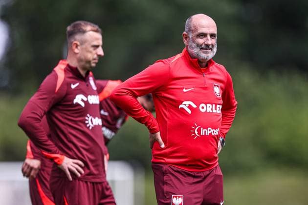 14.06.2024 HANNOVER, NIEMCY PILKA NOZNA (FOOTBALL) UEFA EURO, EM, Europameisterschaft,Fussball 2024 - CENTRUM TRENINGOWE REPREZENTACJI POLSKI - HANNOVER 96 ACADEMIE KONFERENCJA PRASOWA I TRENING REPREZENTACJI POLSKI NZ MICHAL PROBIERZ TRENER HEAD COACH SELEKCJONER REPREZENTACJI POLSKI FOTO LUKASZ GROCHALA CYFRASPORT NEWSPIX.PL --- Newspix.pl POLISH FOOTBALL national team, Nationalteam press conference, PK, Pressekonferenz AND TRAINING SESSION ON EURO 2024 IN HANOVER  20240614CSLG0120
