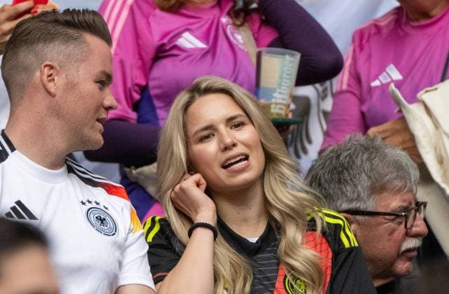 Football, men, season 2023 24, Euro 2024 Group A 1 matchday in Munich, Germany Scotland, Anika Bissel wife of Manuel Neuer in the stands, 14 06 2024, Copyright: xMatthiasxKochx