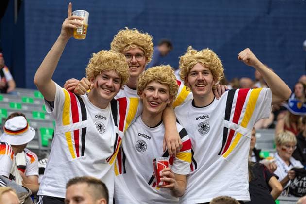 Football - UEFA EURO, EM, Europameisterschaft,Fussball 2024 - Group A - Germany v Scotland MUNICH, GERMANY - Friday, June 14, 2024: Germany supporters before the opening UEFA Euro 2024 match between Germany and Scotland at the Allianz Arena. (Photo by David Rawcliffe Propaganda) MUNICH Allianz Arena BAVARIA GERMANY  Copyright: xDavidxRawcliffex P2024-06-14-Germany_Scotland-42