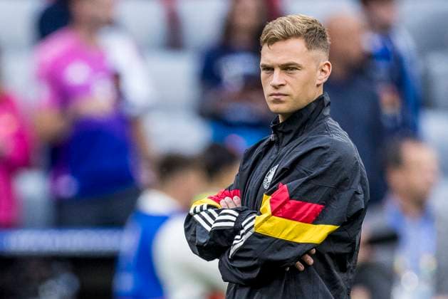 UEFA EURO 2024 Opening match Germany Scotland 14 06 2024 Joshua Kimmich Germany, 6 at the pitch inspection UEFA EURO 2024 Opening match Germany Scotland Munich Football Arena, Munich on 14 06 2024 Copyright: xBEAUTIFULxSPORTS Wunderlx