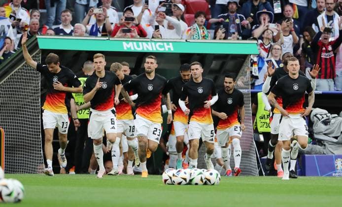 Thomas Müller, Joshua Kimmich, Robert Andrich, Pascal Groß, Ilkay Gündogan, Toni Kroos, German players come to warm up Sport Football Soccer European Championship Euro 2024 European Championship Men Season 2023 2024 14 06 2024 Germany GER vs Scotland SCO DFL regulations prohibit any use of photographs as image sequences and or quasi video