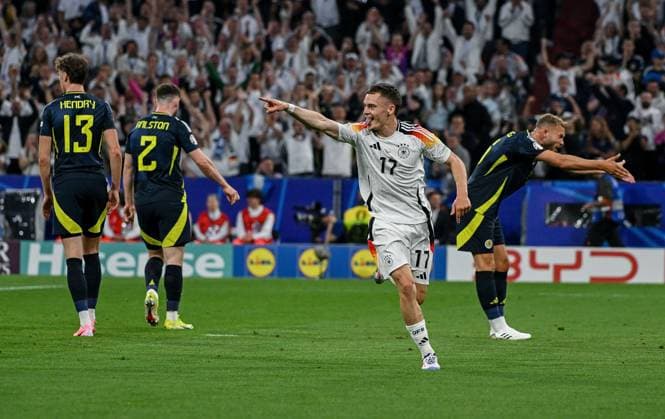 14 06 2024, xpsx, UEFA Euro 2024 preliminary round, Germany Scotland v l celebrate the goal, goal celebration for 1 0 goal scorer Florian Wirtz German national football team DFB DFL DFB REGULATIONS PROHIBIT ANY USE OF PHOTOGRAPHS as IMAGE SEQUENCES and or QUASI VIDEO Munich Bayern Germany DEU