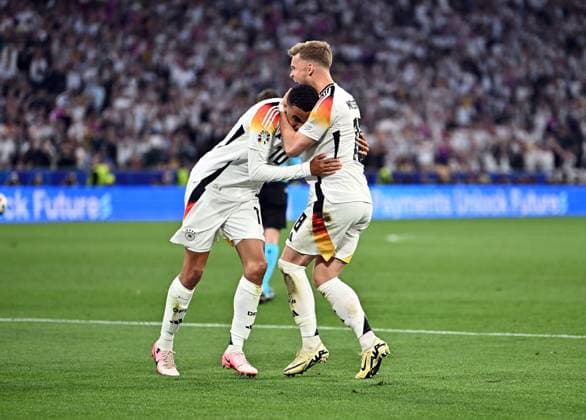 14 06 2024, xscotx, European Football Championship 2024, Germany Scotland, emspor, v l Jamal Musiala German national football team DFB celebrate the goal, The goal celebration for 2 0, Maximilian Mittelstädt German national football team DFB Munich