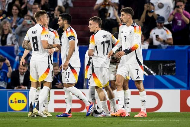 UEFA EURO 2024 Opening match Germany Scotland 14 06 2024 Cheers after Jamal Musialas 2-0 goal Germany, 10 UEFA EURO 2024 Opening match Germany Scotland Munich Football Arena, Munich on 14 06 2024 Copyright: xBEAUTIFULxSPORTS Wunderlx