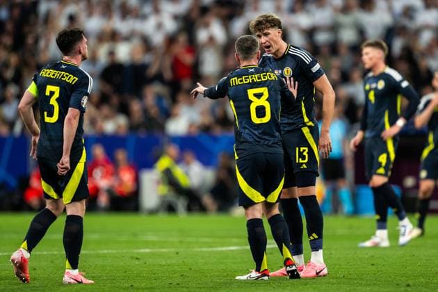 240614 Callum McGregor and Jack Hendry of Scotland during the UEFA Euro 2024 Football Championship match between Germany and Scotland on June 14, 2024 in Munich Photo Mathias Bergeld BILDBYRAN code MB MB0933 fotboll football soccer fotballs em europamästerskap em uefa euro uefa european football championship euro 2024 deutschland germany scotland bbeng skottland  Copyright: MATHIASxBERGELD BB240614MB078