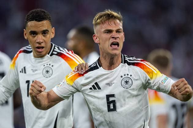 Football - UEFA EURO, EM, Europameisterschaft,Fussball 2024 - Group A - Germany v Scotland MUNICH, GERMANY - Friday, June 14, 2024: Germany s Joshua Kimmich celebrates his side s opening goal during the opening UEFA Euro 2024 match between Germany and Scotland at the Allianz Arena. (Photo by David Rawcliffe Propaganda) MUNICH Allianz Arena BAVARIA GERMANY  Copyright: xDavidxRawcliffex P2024-06-14-Germany_Scotland-118