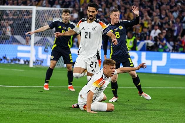 Joshua Kimmich Germany 06 complains, Ilkay Guendogan Germany 21 GER, Germany GER vs Scottland SCO , European Football Championship, UEFA EURO 2024, Group A, Matchday 1, 14 06 2024 DFB DFL REGULATES PROHIBIT ANY USE OF PHOTOGRAPHS AS IMAGE SEQUENCES AND OR QUASI VIDEO GER, Germany GER vs Scottland SCO , European Football Championship, UEFA EURO 2024, Group A, Matchday 1, 14 06 2024 Munich Copyright: xEibner-Pressefoto RogerxBuerkex EP