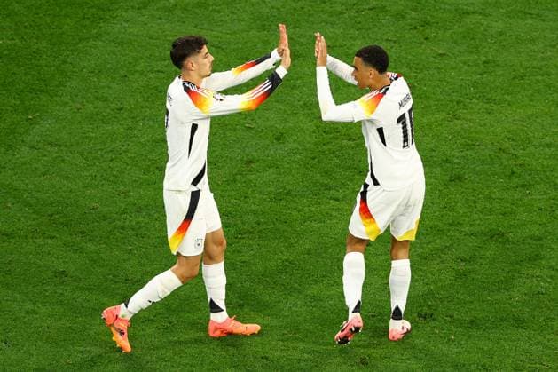 Kai Havertz of Germany celebrates scoring the goal for their side with their teammates to make it 3-0 Germany v Scotland, UEFA European Championship, EM, Europameisterschaft 2024, Group A, Football, Munich Football Arena, Munich, Germany, 14 Jun 2024 EDITORIAL USE ONLY No use with unauthorised audio, video, data, fixture lists, club league logos or live services. Online in-match use limited to 120 images, no video emulation. No use in betting, games or single club league player publications.  Copyright: xKieranxMcManus Shutterstockx 14523770cg