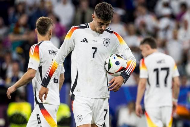 UEFA EURO 2024 Opening match Germany Scotland 14 06 2024 Kai Havertz Germany, 7 takes the ball before the penalty kick for 3 0 UEFA EURO 2024 Opening match Germany Scotland Munich Football Arena, Munich on 14 06 2024 Copyright: xBEAUTIFULxSPORTS Wunderlx