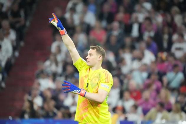 Goalkeeper Goalie Manuel Neuer Germany, Germany, 01 gives instructions Munich 14 06 2024 Germany vs Scotland, EURO2024 opening match, Group A, EM Arena Munich