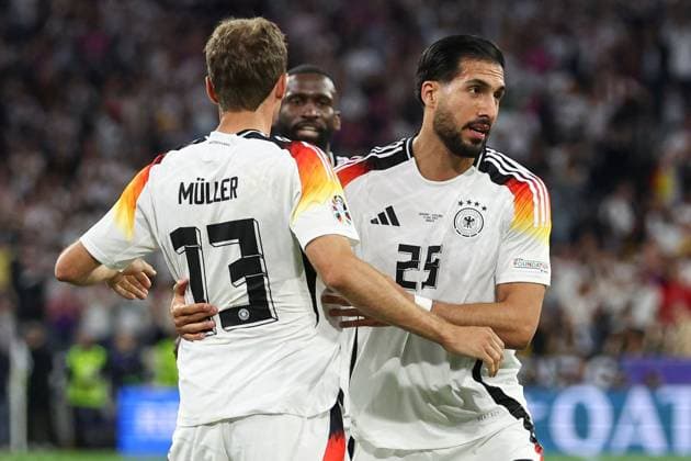 Emre Can of Germany celebrates scoring the goal for their side with their teammates to make it 5-1 Germany v Scotland, UEFA European Championship, EM, Europameisterschaft 2024, Group A, Football, Munich Football Arena, Munich, Germany, 14 Jun 2024 EDITORIAL USE ONLY No use with unauthorised audio, video, data, fixture lists, club league logos or live services. Online in-match use limited to 120 images, no video emulation. No use in betting, games or single club league player publications. Copyright: xPaulxCurrie Shutterstockx 14523776ga