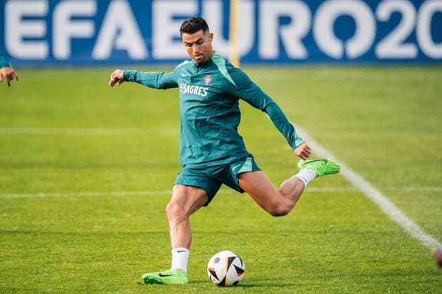 Portugal Public Training Session And press conference, PK, Pressekonferenz - UEFA EURO, EM, Europameisterschaft,Fussball 2024 Cristiano Ronaldo of Portugal is training during the public training session ahead of the UEFA EURO 2024 in Gutersloh, Germany, on June 14, 2024. Gutersloh Germany  Copyright: xHeshamxElsherifx originalFilename:elsherif-notitle240614_npu76.jpg