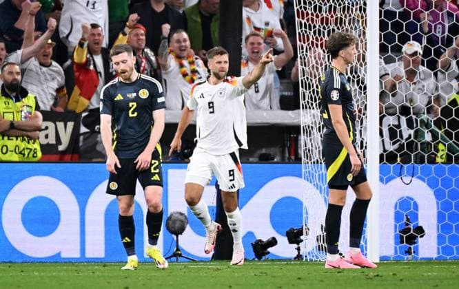 Soccer, European Championship, EURO 2024, Group A, Allianz Arena Munich Germany Scotland 5 1 cheers Niklas Füllkrug GER after the supposed goal for 5 1 cheers, joy, action