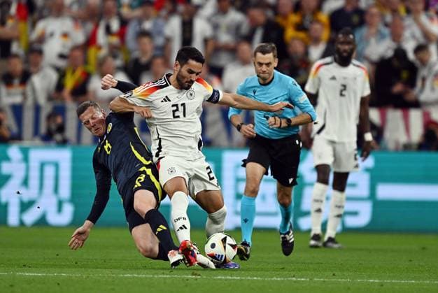 14 06 2024, xscotx, European Football Championship 2024, Germany Scotland, emspor, v l Callum Mcgregor Team Scotland , Ilkay Gündogan German National Football Team DFB Munich