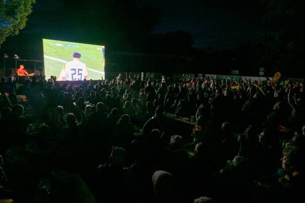 Fan Mile in Blankenhain well attended The Fan Mile in Blankenhain is open More than 1000 soccer fans watched the match between Germany and Scotland and celebrated their teams 5 1 victory