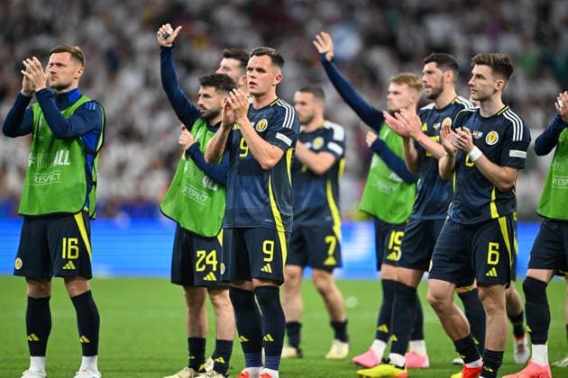Euro 2024 Germany Scotland on 14 06 2024 at the Allianz Arena in Munich Lawrence Shankland of Scotland dissatisfied, disappointed, disappointed, dejected MT