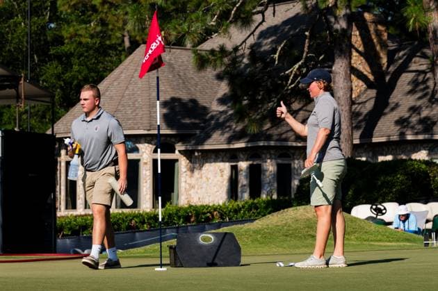 June 14, 2024, Pinehurst, North Carolina, USA: USGA officials set the pin in the back left corner on the rolling and sloping ninth green for the second round of the 124th U.S. Open, June 14, 2024, at Pinehurst Resort & Country Club (Course No. 2) in Pinehurst, North Carolina. Pinehurst USA - ZUMAh97_ 20240614_fap_h97_020 Copyright: xTimothyxL.xHalex