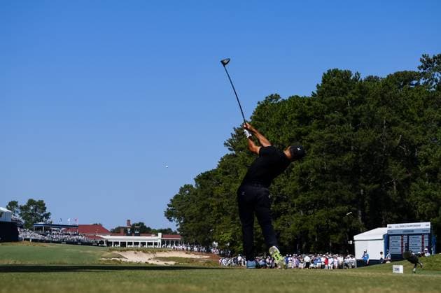 June 14, 2024, Pinehurst, North Carolina, USA: Xander Schauffele of San Diego, California, plays his shot from the 18th tee during Friday s second round for the 124th U.S. Open, June 14, 2024, at Pinehurst Resort & Country Club (Course No. 2) in Pinehurst, North Carolina. Pinehurst USA - ZUMAh97_ 20240614_fap_h97_028 Copyright: xTimothyxL.xHalex