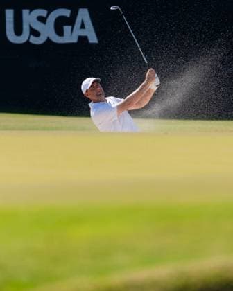June 14, 2024, Pinehurst, North Carolina, USA: Scottie Scheffler of Dallas, Texas, plays a shot from a bunker on the 18th hole during Friday s second round for the 124th U.S. Open, June 14, 2024, at Pinehurst Resort & Country Club (Course No. 2) in Pinehurst, North Carolina. Pinehurst USA - ZUMAh97_ 20240614_fap_h97_044 Copyright: xTimothyxL.xHalex