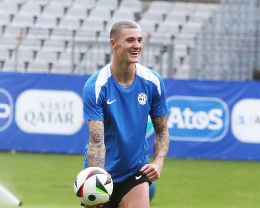 Euro 2024, Slovenian national team, base camp in Wuppertal, 14 06 2024 Benjamin Sesko Slovenia training at the stadium at Wuppertal Zoo